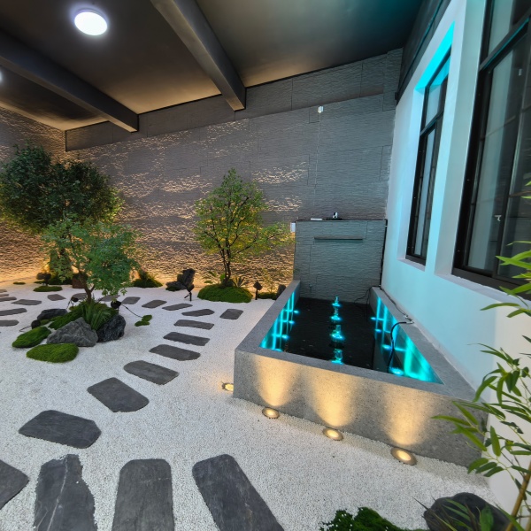 Waterproof LED Underwater Lights for Pools & Fountains